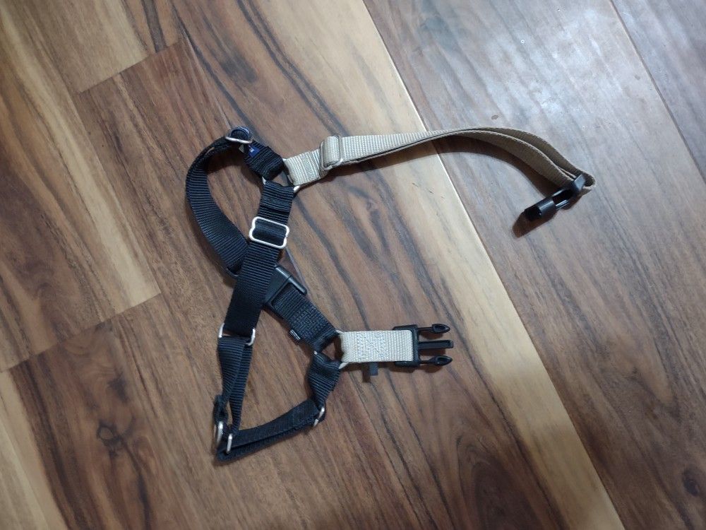 Easy Walk, No Pull Dog Harnest