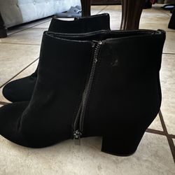 Women Black Boots