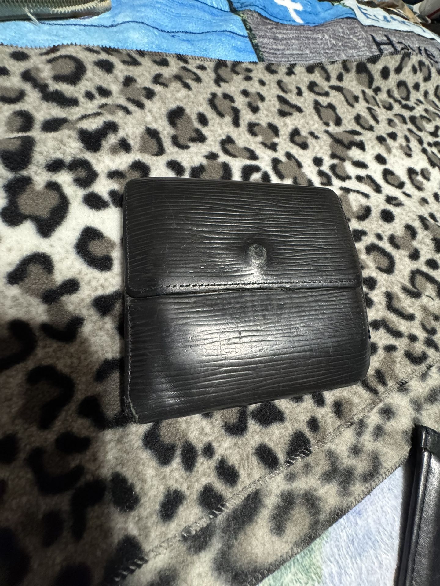 Louis Vuitton Epi Leather men’s Black Wallet