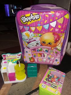 Tones of shoppkins