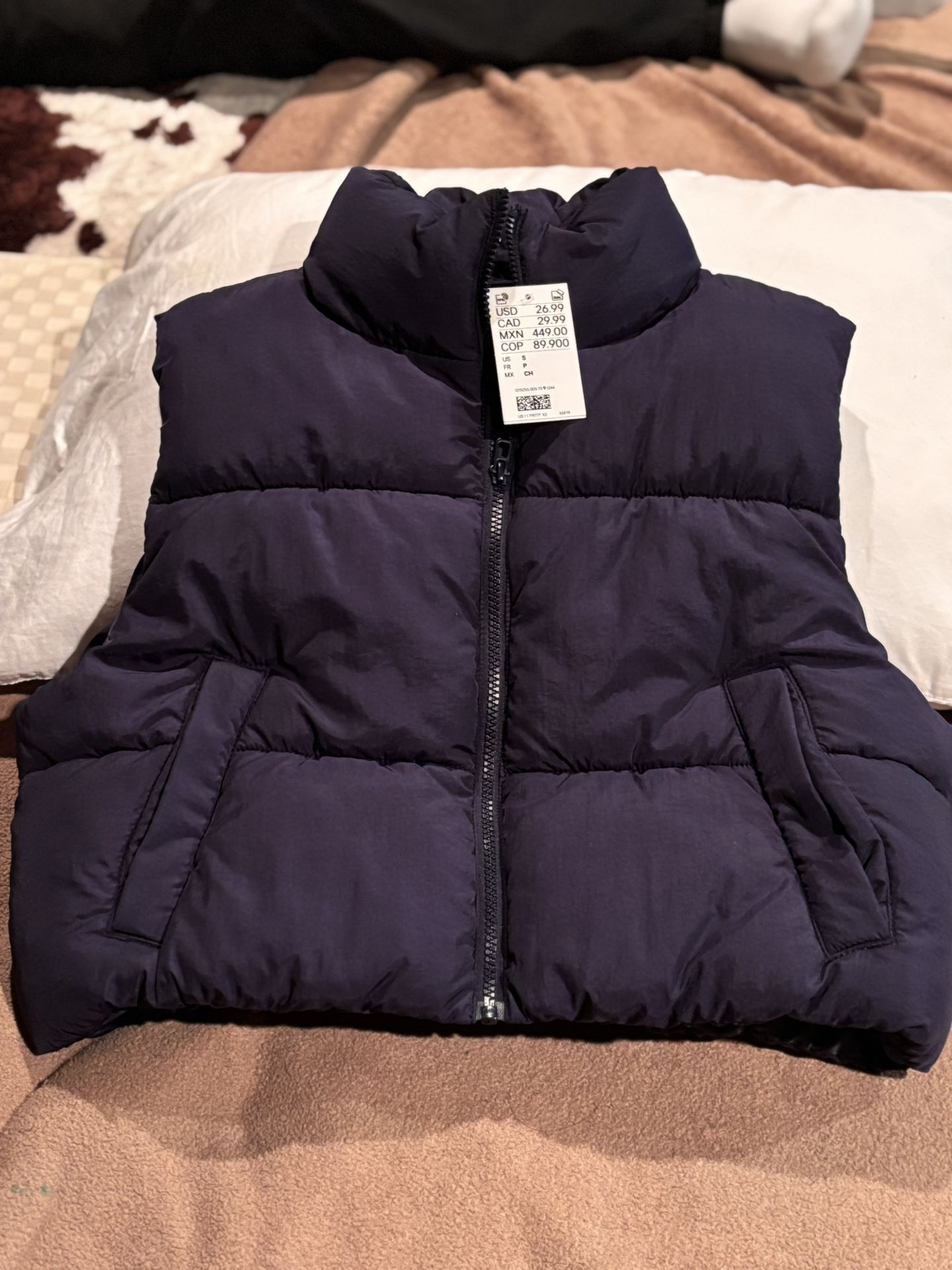 Navy Blue Water Resistant Puffer Vest