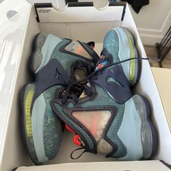 Nike LeBron 19 'Fast Food' size 10.5 with box basketball shoe