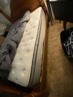 Queen Size Matress/Four Poster  Bed Frame