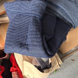 Moving Blankets