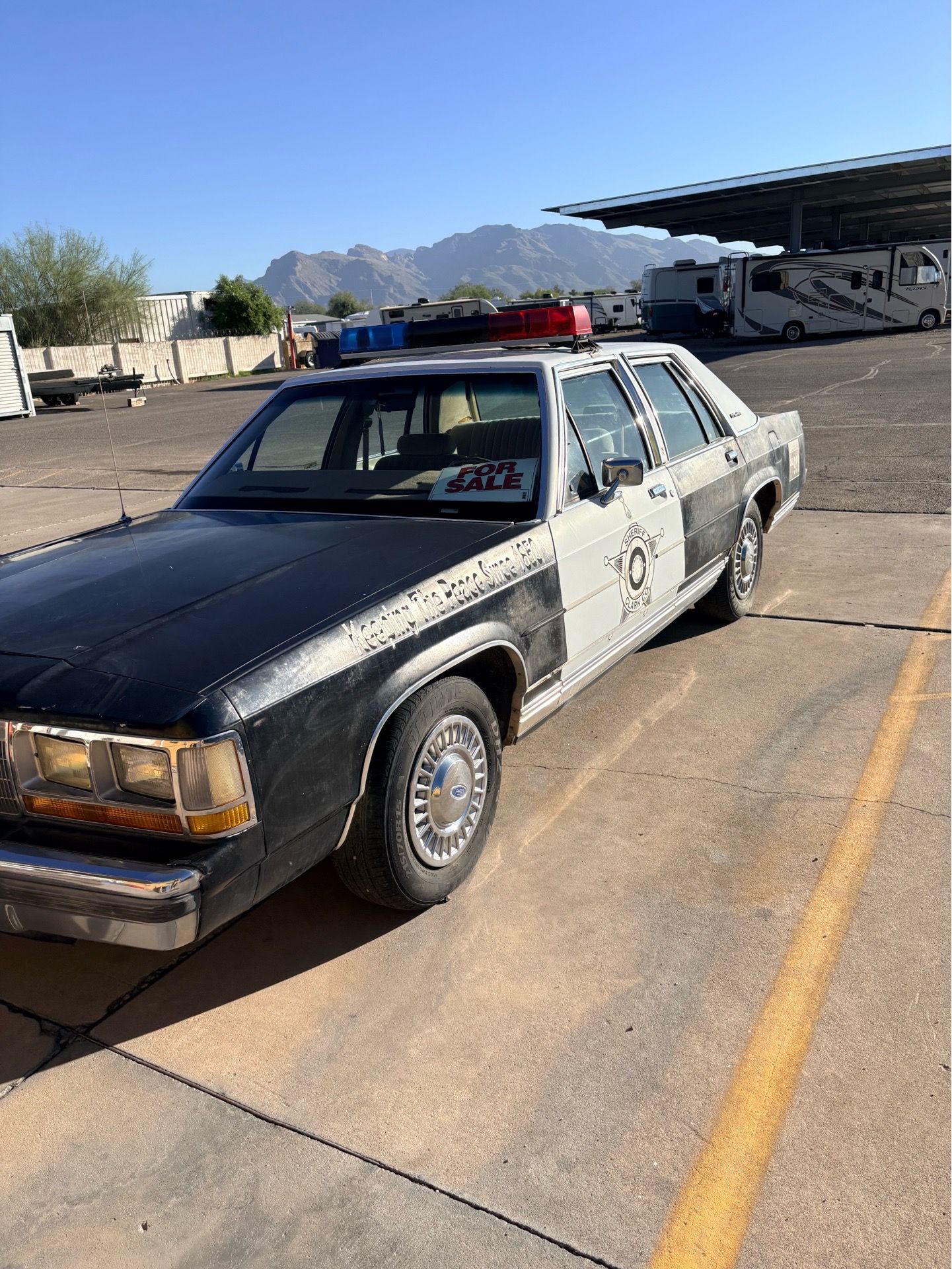 1989 Ford Crown Victoria for Sale in Tucson, AZ - OfferUp