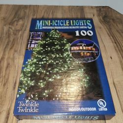 Twinkle Twinkle Christmas Holiday Mini Icicle Lights 100 Indoor/ Outdoor