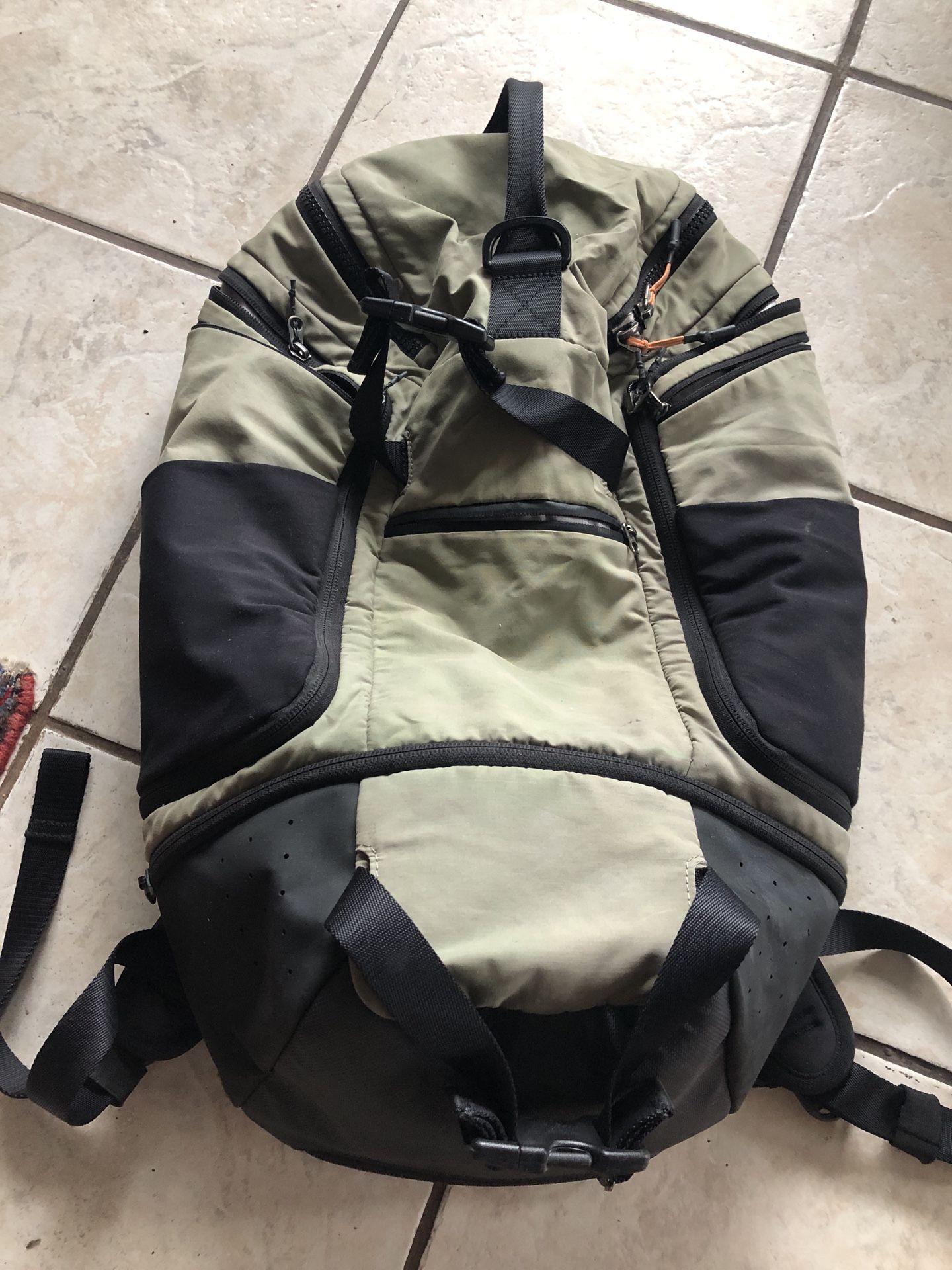 Military Green / black Lululemon Vintage Backpack