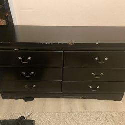 Black wood dresser