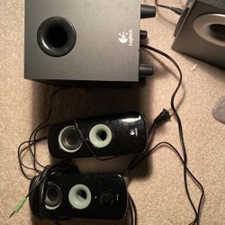 Logitech Speakers Z323
