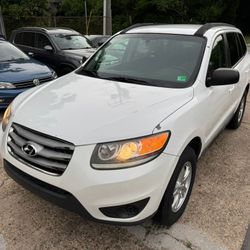 2012 HYUNDAI SANTA FE GLS

