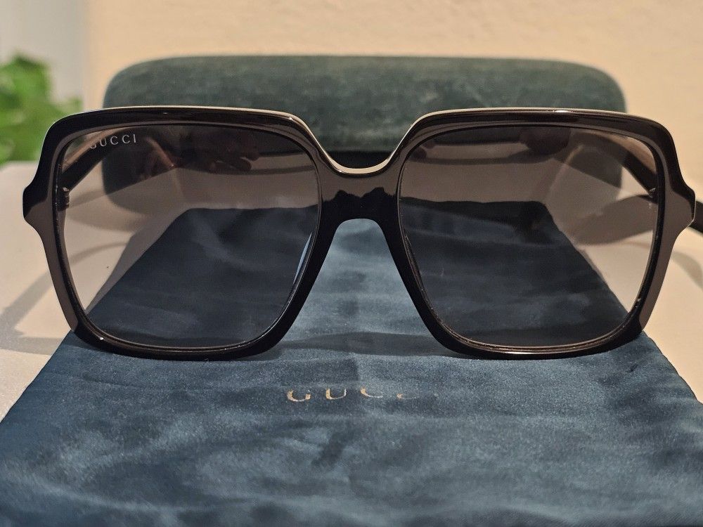 Gucci Sunglasses (GG0375S)