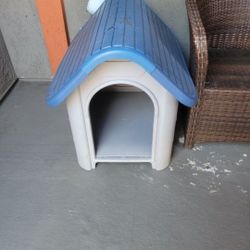 Free Dog House! Small Size