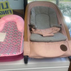 Baby Girl Relaxing Seats