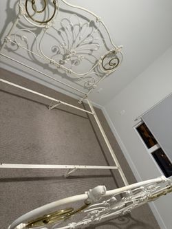 Cal king Vintage Elliot’s Design Bed Frame