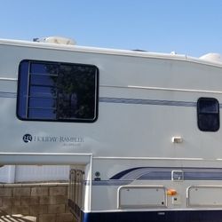 1994 Holiday Rambler Aluma Lite 5th Wheel $6,200