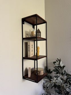 Wall shelf