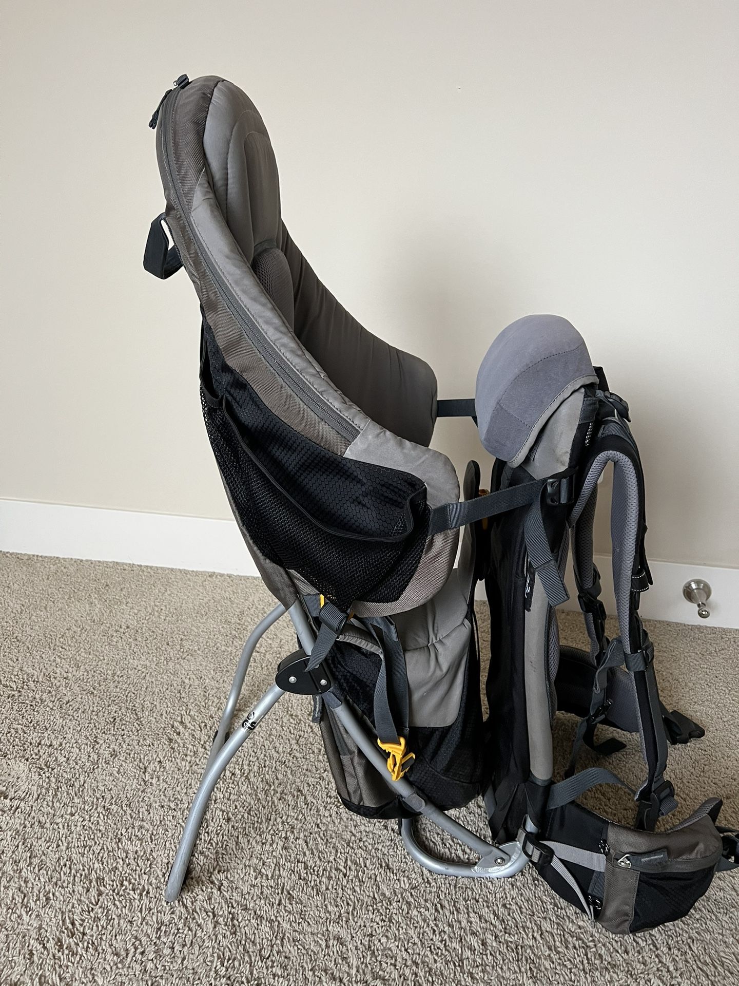 Deuter Kid Comfort III Child Carrier