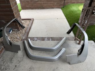 Mercedes Benz G500 (W463) OEM Fender Flares