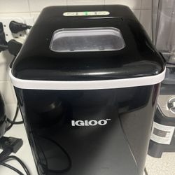 Igloo Ice Maker