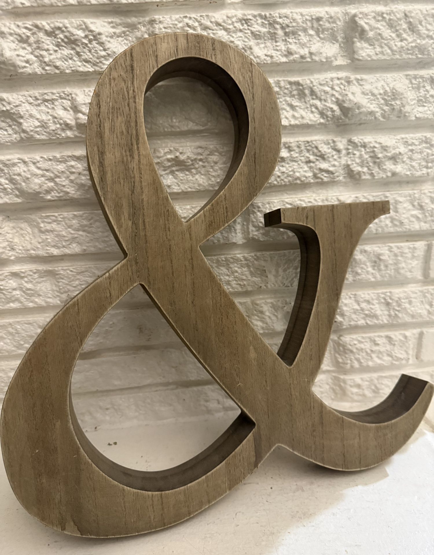 Hobby lobby wooden wall decor with tag Orginal price $24.99 I am giving in $15