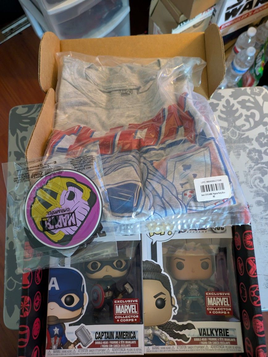 Marvels Endgame Funko Pop Collectors Corp Box Captain America Holding Thors Hammer And Valkrie