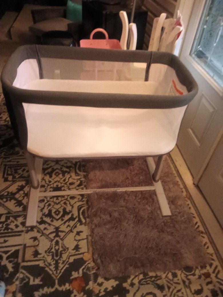 Adjustable Height Baby Sleeper