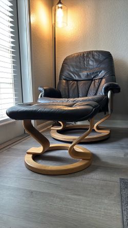 Leather Recliner & Footrest