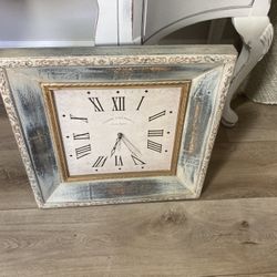 London, England Clock