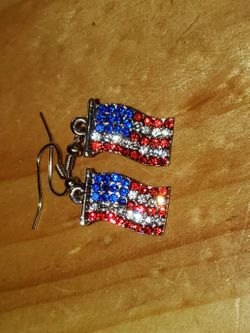 American Flag Gem Stone Earrings For Pierced Ears! Excellent Condition!