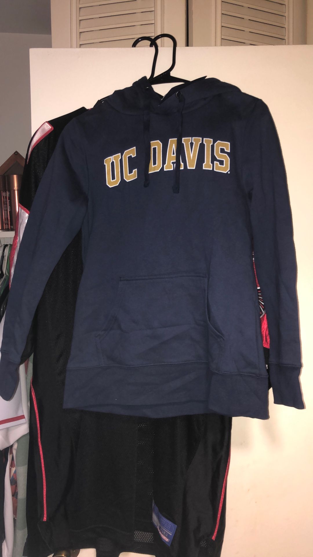 UC Davis Sweatshirt Unisex