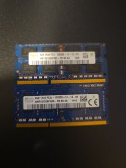 SK Hynix 4GB DDR3 Laptop RAM Sticks (x2)