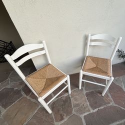 Wooden Chairs With Straw Seat