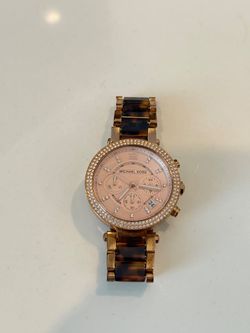 Vintage Michael Kors Women’s Watch - Rose Gold & Tortoise Detailing