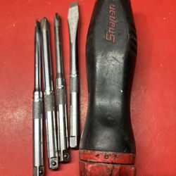 Snap On Tools 5 Pices Snap On Ratcheting Screw Driver 