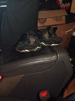 Jordan Retro Blk/gr Sz 4c Toddler $20