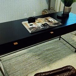 Gorgeous Desk 