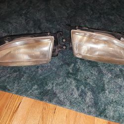 Headlights Hyundai accent (contact info removed)