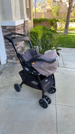 Keyfit 30 Caddy and Baby Car seat by Chicco