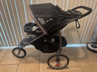 Graco Jogger Stroller with Car seat/base + additional base