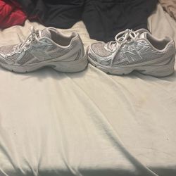 New Balance Shoes Sometimes Size 4