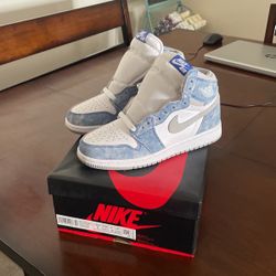 Jordan 1 Hyper Royal Gs 5y