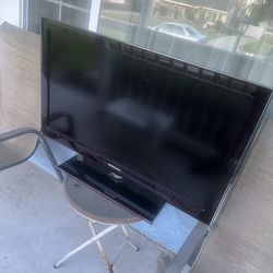 LG LCD 37” TV