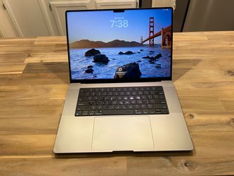 64GB 1TB M1 Max MacBook Pro - 7/10 condition