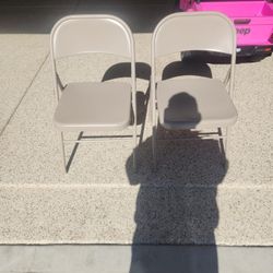 Folding Chairs 