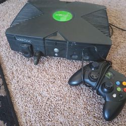 2002 Xbox Console With One Remote