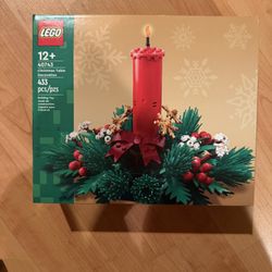 LEGO Christmas Table Decoration Building Toy for Kids - Brick-Built Holiday Centerpiece & Festive Room Decor - Christmas Craft for Girls & Boys, Ages 