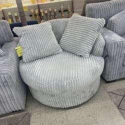 Swivel Chair $399