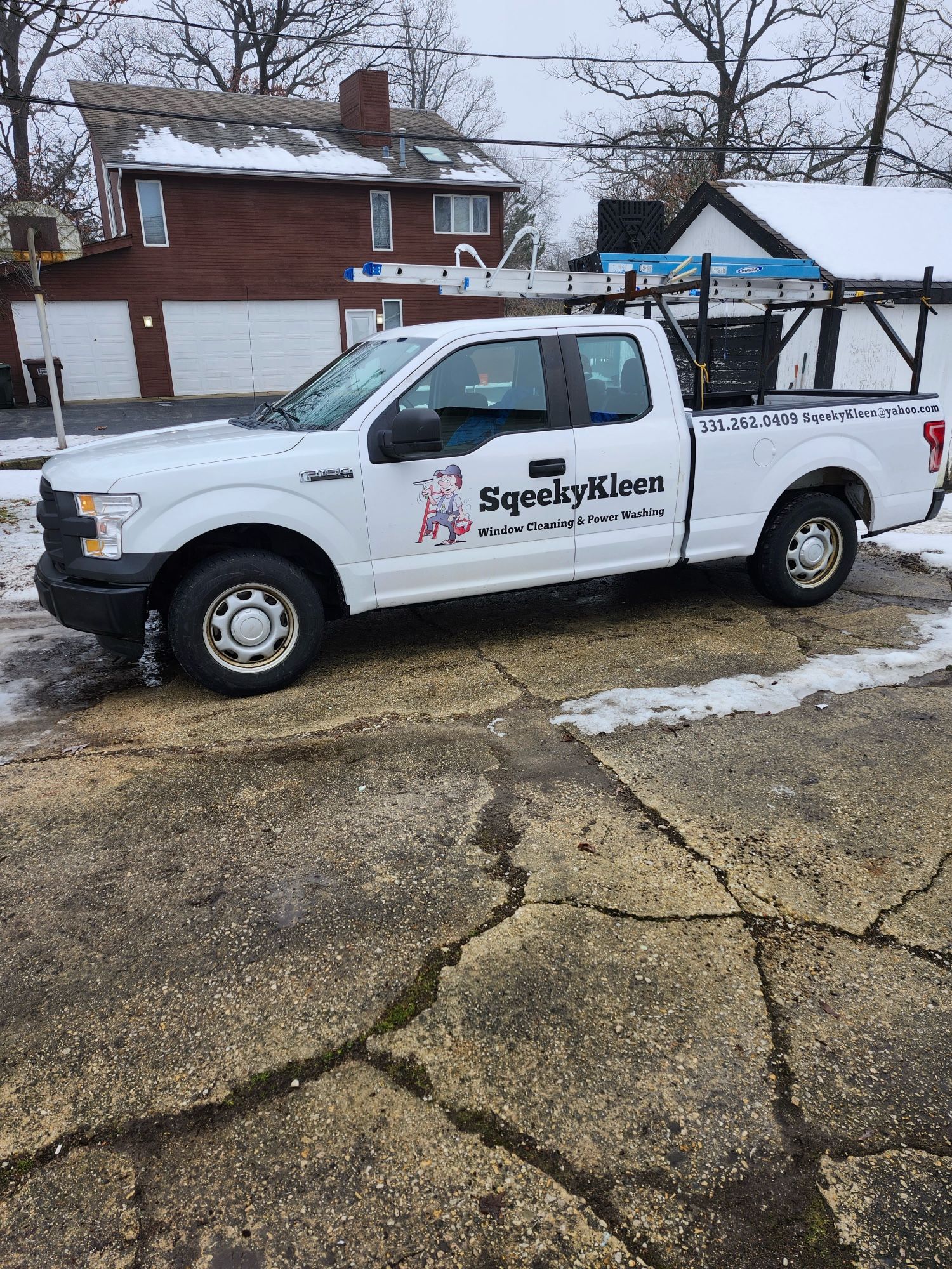 Sqeekykleen Windows & Power Washing