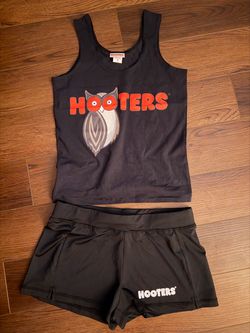 Hooters outfit/costume