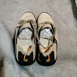 Hiking Shoes Size 10